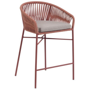 Kave Home Červeno hnědá pletená barová židle Yanet 65 cm